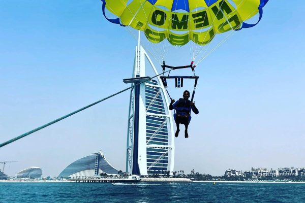 Dubai Parasailing